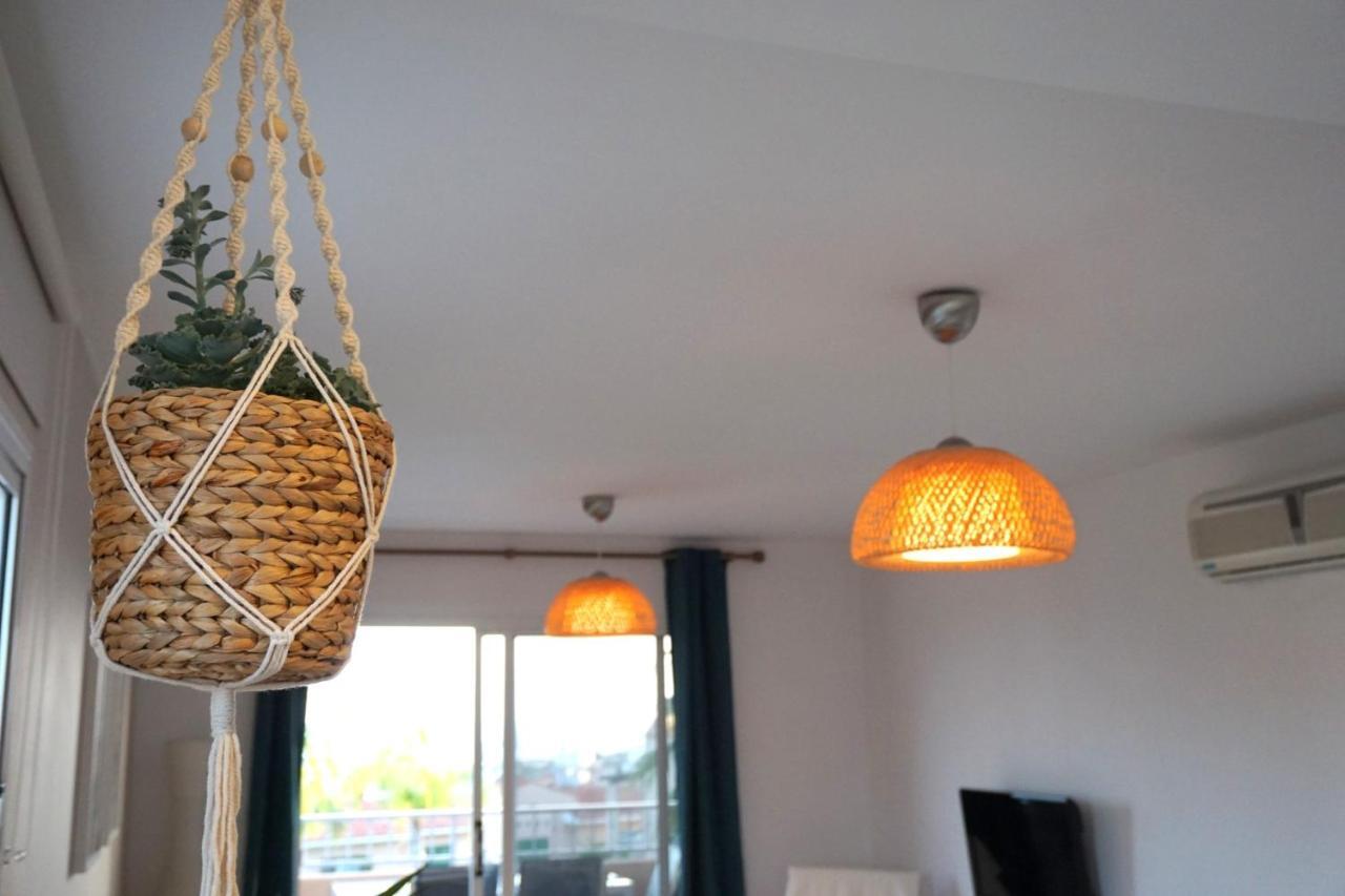 Top Seaview Apartment In Péjia Kültér fotó