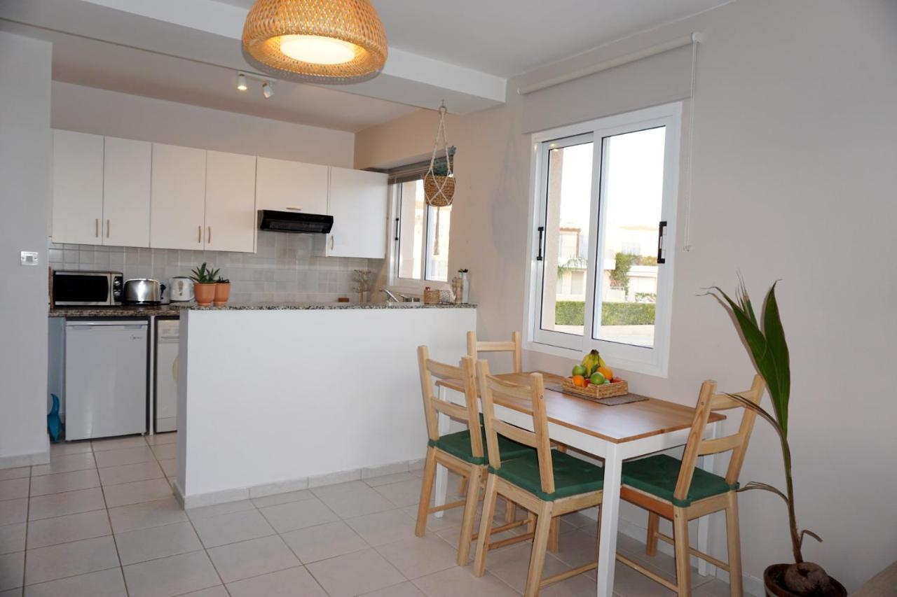 Top Seaview Apartment In Péjia Kültér fotó